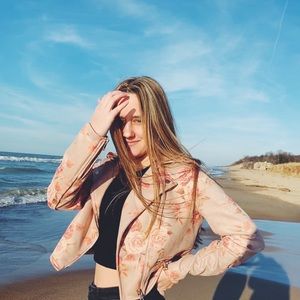 Meet your Posher, Hannah